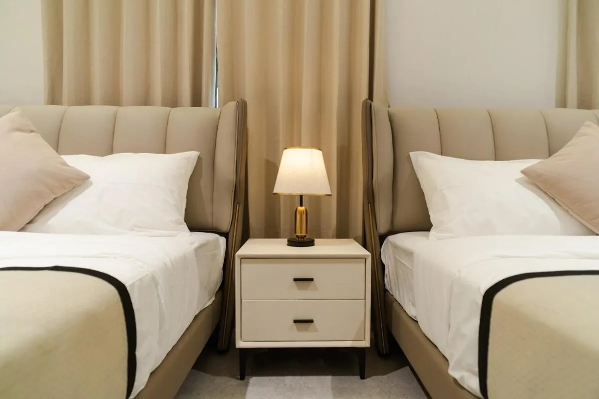 Villa Georgetown Elegant Golden Jacuzzi Ktv 5Br 16Pax E